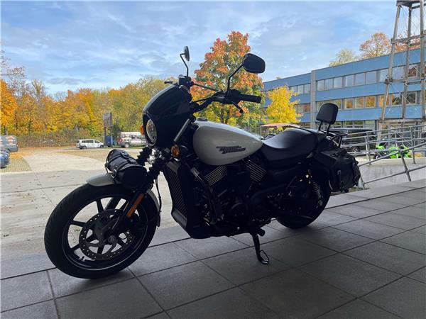 XG 750 Street