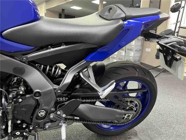 2025 Yamaha MT09 Blue