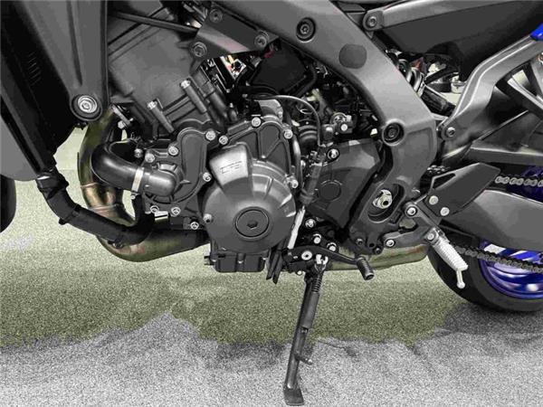 2025 Yamaha MT09 Blue