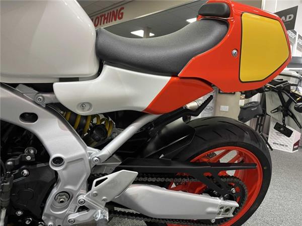 2024 Yamaha XSR900GP LEGEND RED