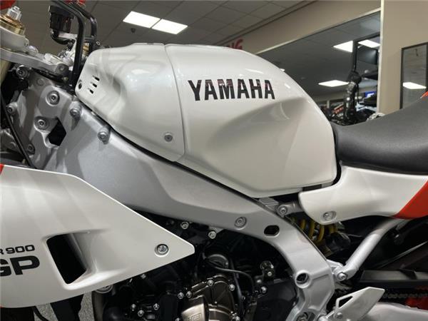 2024 Yamaha XSR900GP LEGEND RED