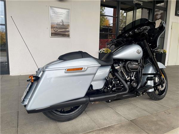 FLHXS Street Glide Special