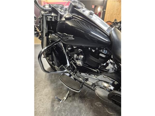 2019 HARLEY-DAVIDSON ROAD KING