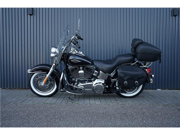 2011 harley-davidson FLSTC Softail Heritage Classic ABS