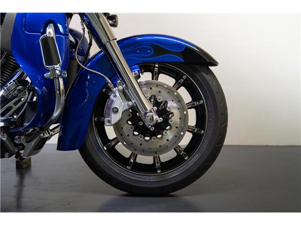 2013 harley-davidson FLHTCUSE6 Electra Glide Ultra Classic CVO ABS