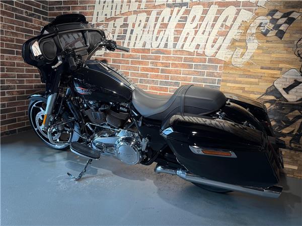 2024 harley-davidson FLHX Street Glide 117
