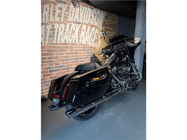 2024 harley-davidson FLHX Street Glide 117
