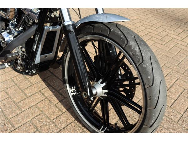 2020 HARLEY-DAVIDSON BREAKOUT 114