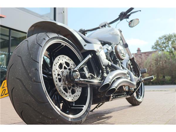 2020 HARLEY-DAVIDSON BREAKOUT 114