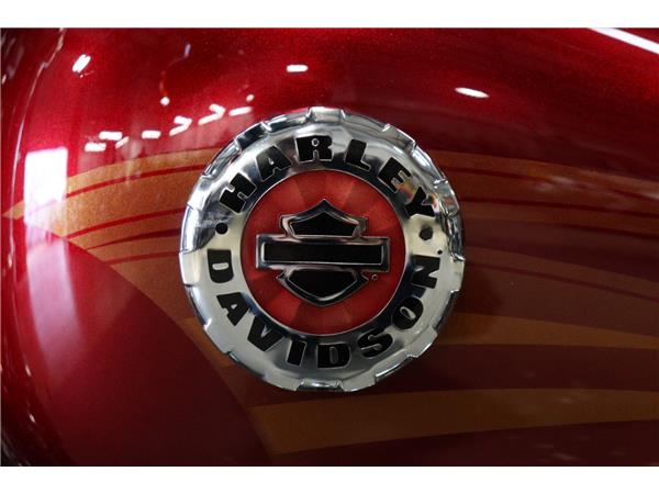 2017 HARLEY-DAVIDSON SOFTAIL FXSB BREAKOUT