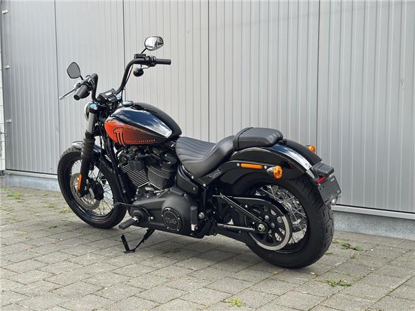 Softail Street Bob 114 