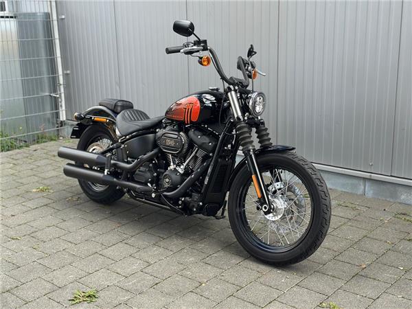 Softail Street Bob 114 