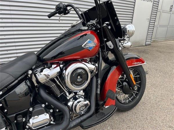 2025 Harley-Davidson Softail Heritage Classic FLHC