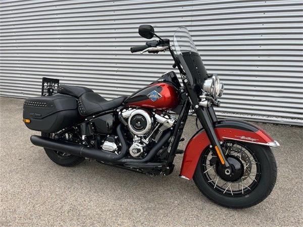 2025 Harley-Davidson Softail Heritage Classic FLHC