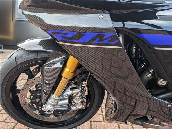 2024 Yamaha R1M