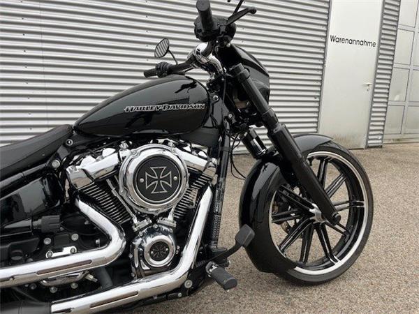 2018 Harley-Davidson Softail Breakout FXBR