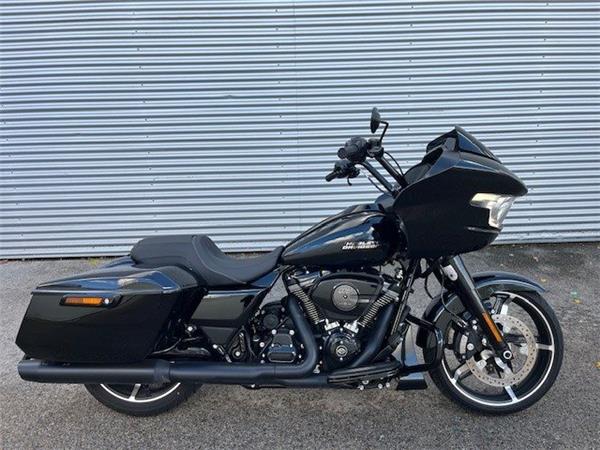 2025 Harley-Davidson Road Glide FLTRX