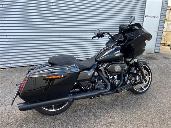 2025 Harley-Davidson Road Glide FLTRX