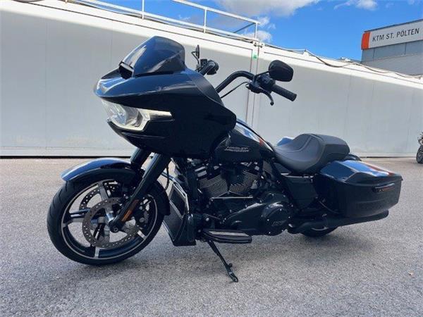 2025 Harley-Davidson Road Glide FLTRX