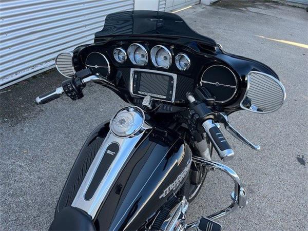 2016 Harley-Davidson Touring Street Glide Special FLHXS