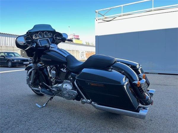 2016 Harley-Davidson Touring Street Glide Special FLHXS