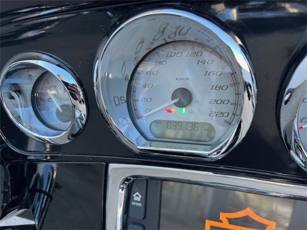 2016 Harley-Davidson Touring Street Glide Special FLHXS