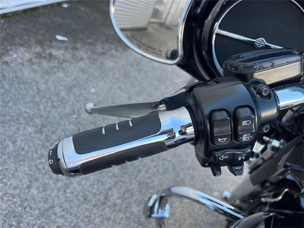 2016 Harley-Davidson Touring Street Glide Special FLHXS