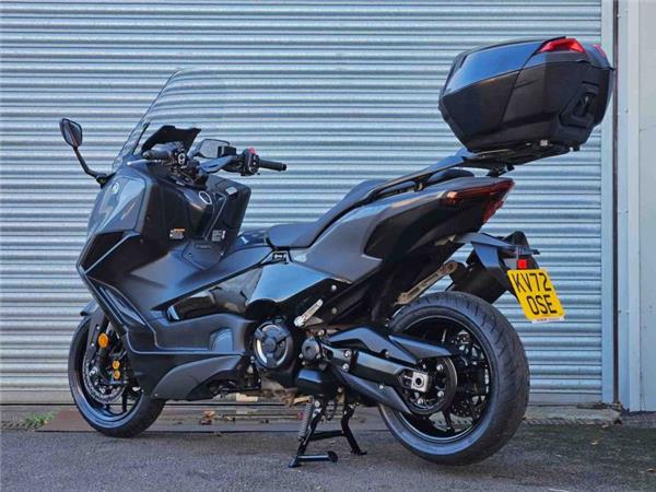 2022 Yamaha TMAX Tech MAX (XP560D) Grey