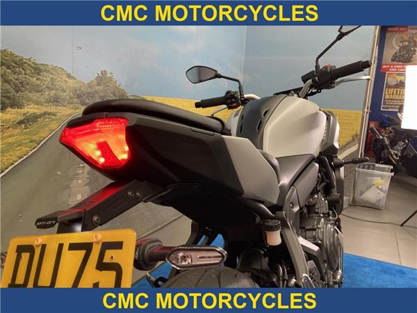  Yamaha MT-07 MT-07