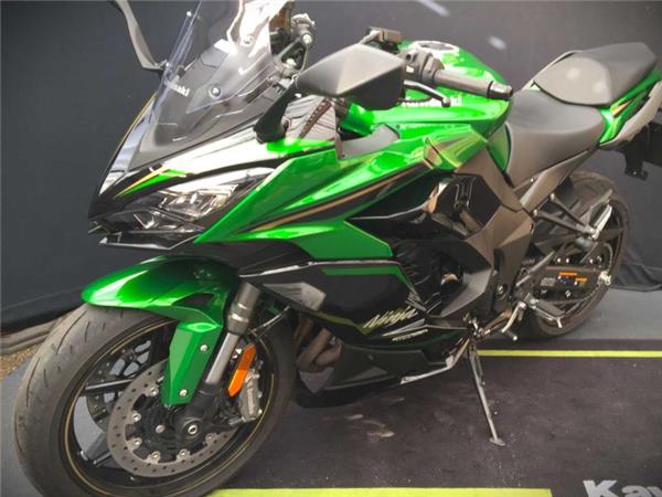 2025 Kawasaki NINJA 1100SX SE GREEN & BLACK