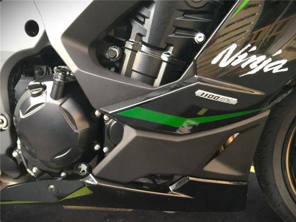 2025 Kawasaki NINJA 1100SX SE GREEN & BLACK