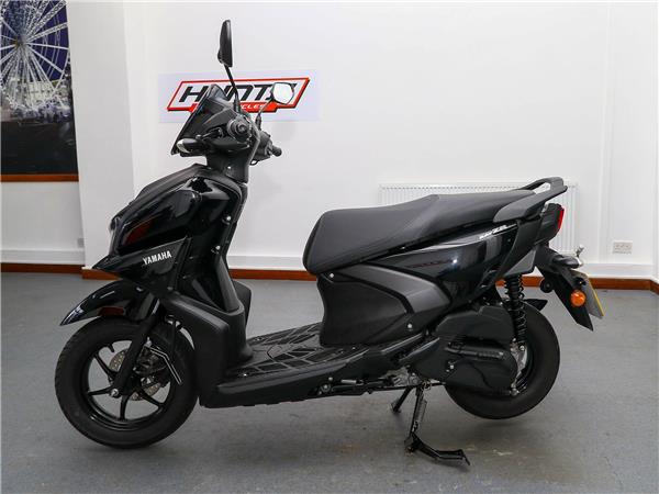  2024 Yamaha RayZR