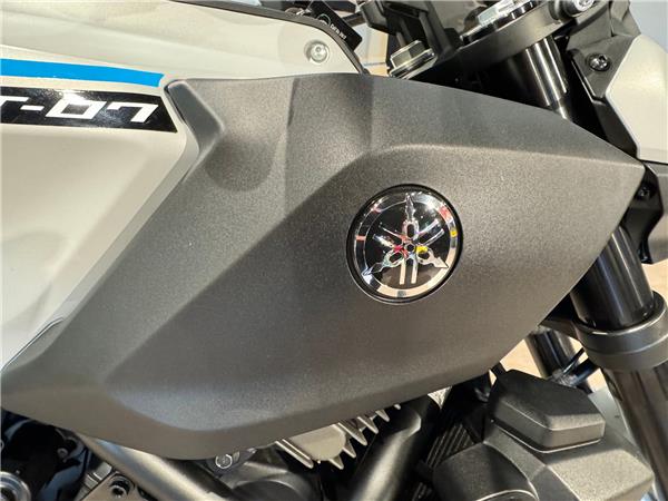 2025 YAMAHA MT-07 Y-AMT