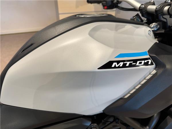 2025 YAMAHA MT-07 Y-AMT