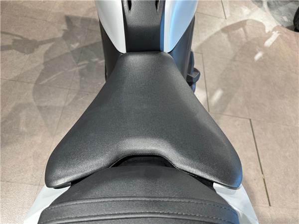 2025 YAMAHA MT-07 Y-AMT