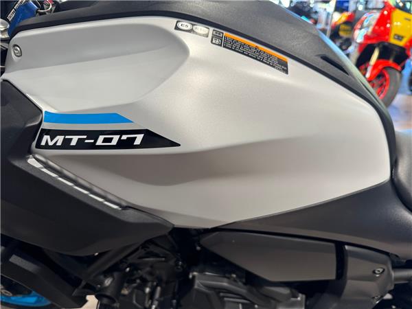 2025 YAMAHA MT-07 Y-AMT