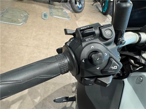 2025 YAMAHA MT-07 Y-AMT