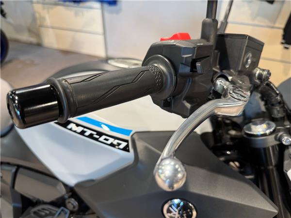 2025 YAMAHA MT-07 Y-AMT