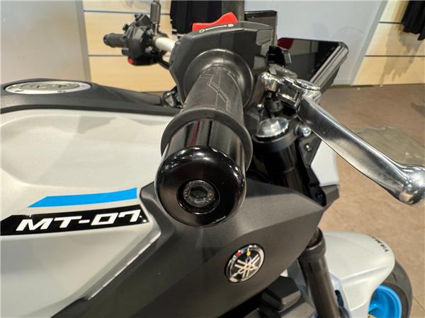 2025 YAMAHA MT-07 Y-AMT