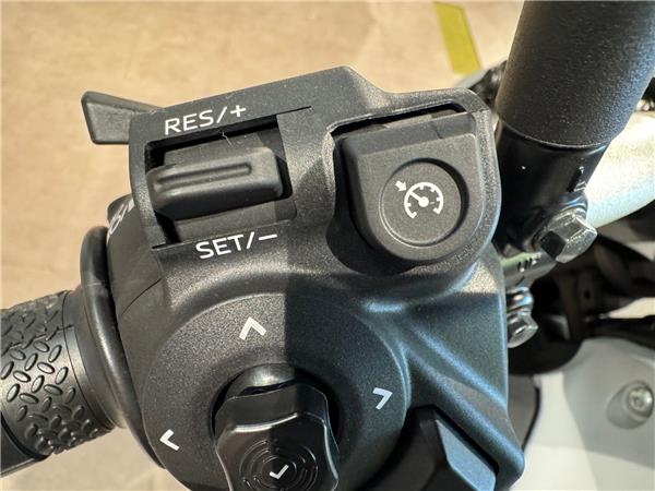 2025 YAMAHA MT-07 Y-AMT