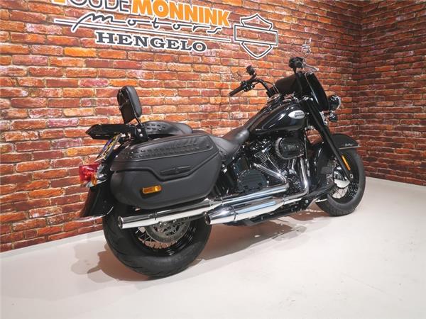 New Harley-Davidson FLHCS Heritage Classic 114