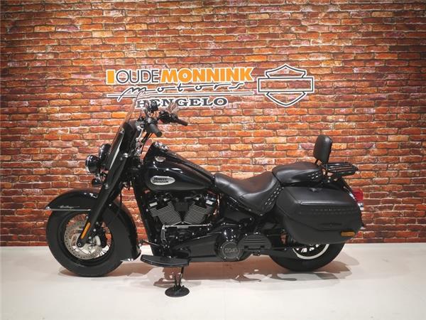 New Harley-Davidson FLHCS Heritage Classic 114