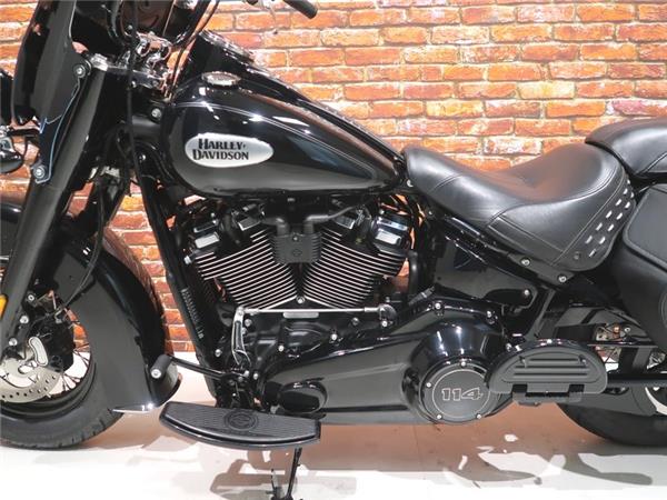 New Harley-Davidson FLHCS Heritage Classic 114