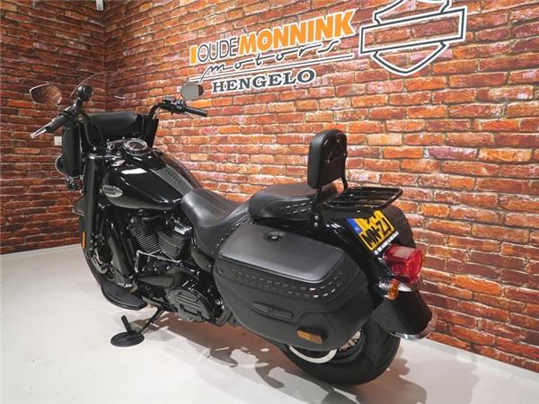 New Harley-Davidson FLHCS Heritage Classic 114