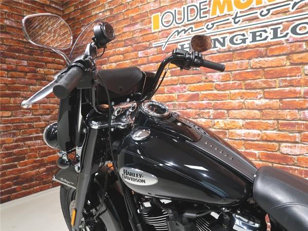 New Harley-Davidson FLHCS Heritage Classic 114