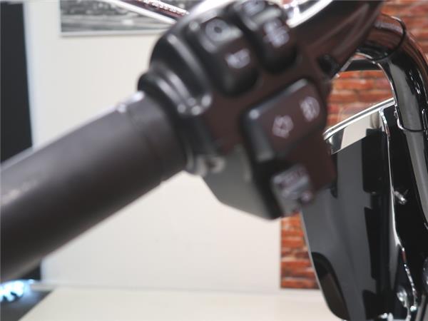 New Harley-Davidson FLHCS Heritage Classic 114