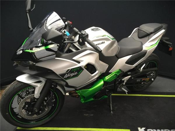 2025 Kawasaki NINJA 7 HYBRID WHITE SILVER