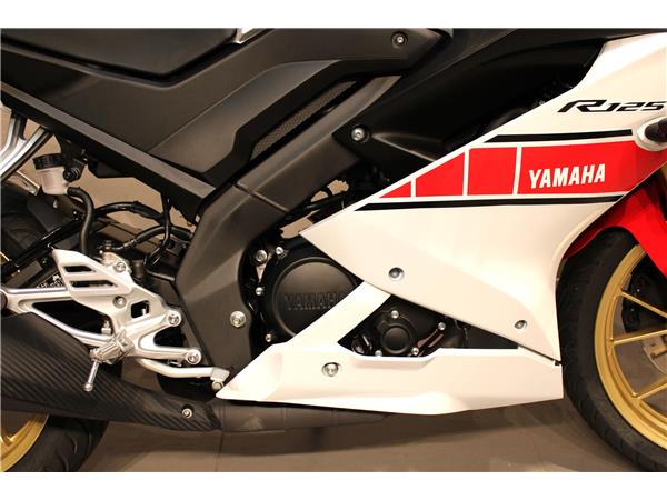 YAMAHA R125 60TH ANNIVERSARY EDITION