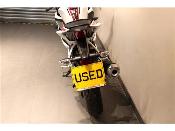 YAMAHA R125 60TH ANNIVERSARY EDITION