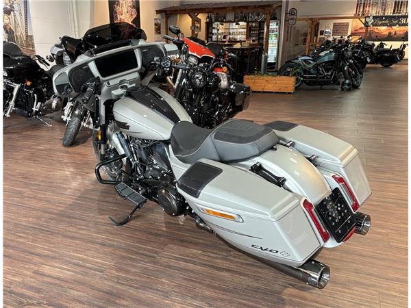 Street Glide CVO 